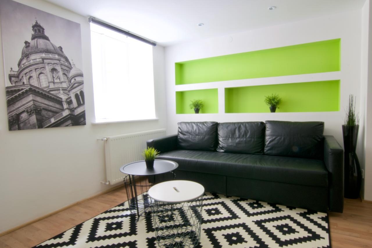 Standard Apartment By Hi5 - Terez 29 Boedapest Buitenkant foto